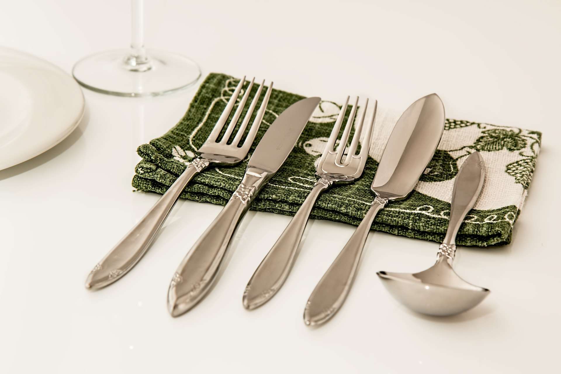 Place Setting Pixabay