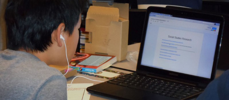 google-breaks-promise-to-not-collect-student-data-image-cultofandroidcomwp-contentuploads201512Google-offers-Chromebooks-to-educational-institutions-as-a-low-cost-way-to-bring-students-online-jpg