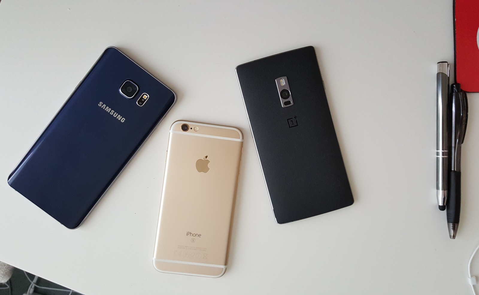 iphone-6s-was-the-most-powerful-smartphone-of-2016-by-a-mile-image-cultofandroidcomwp-contentuploads201601Galaxy-Note-5-iPhone-6s-OnePlus-2-jpg