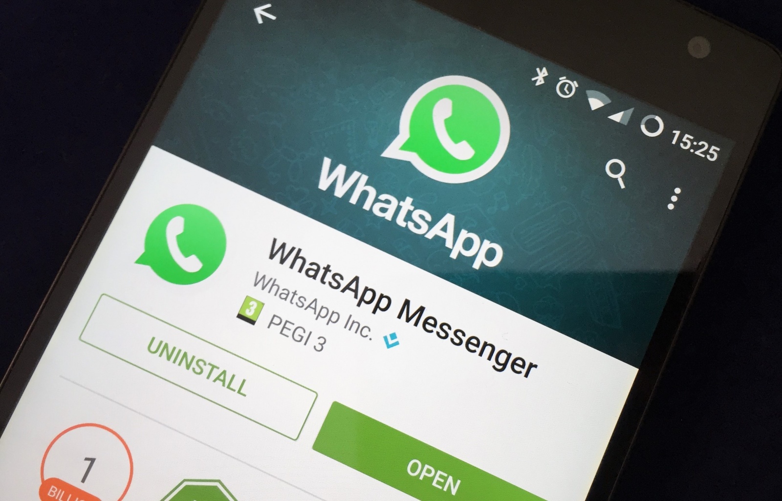 whatsapp-to-begin-sharing-your-data-with-facebook-image-cultofandroidcomwp-contentuploads201508WhatsApp-Google-Play-jpg