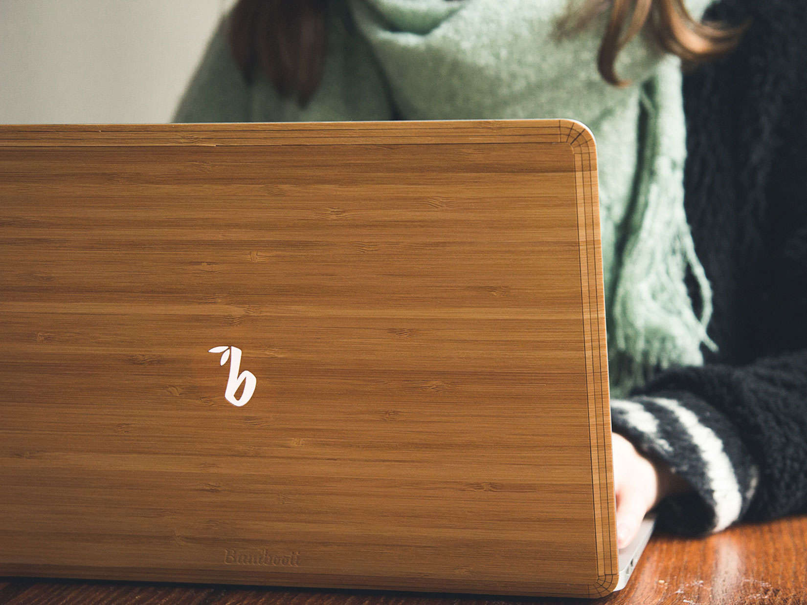 A bamboo skin with the Bambooti logo.