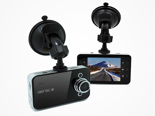This dashcam records two hour loops, making sure that if something goes wrong on the road, you'll have it on tape.