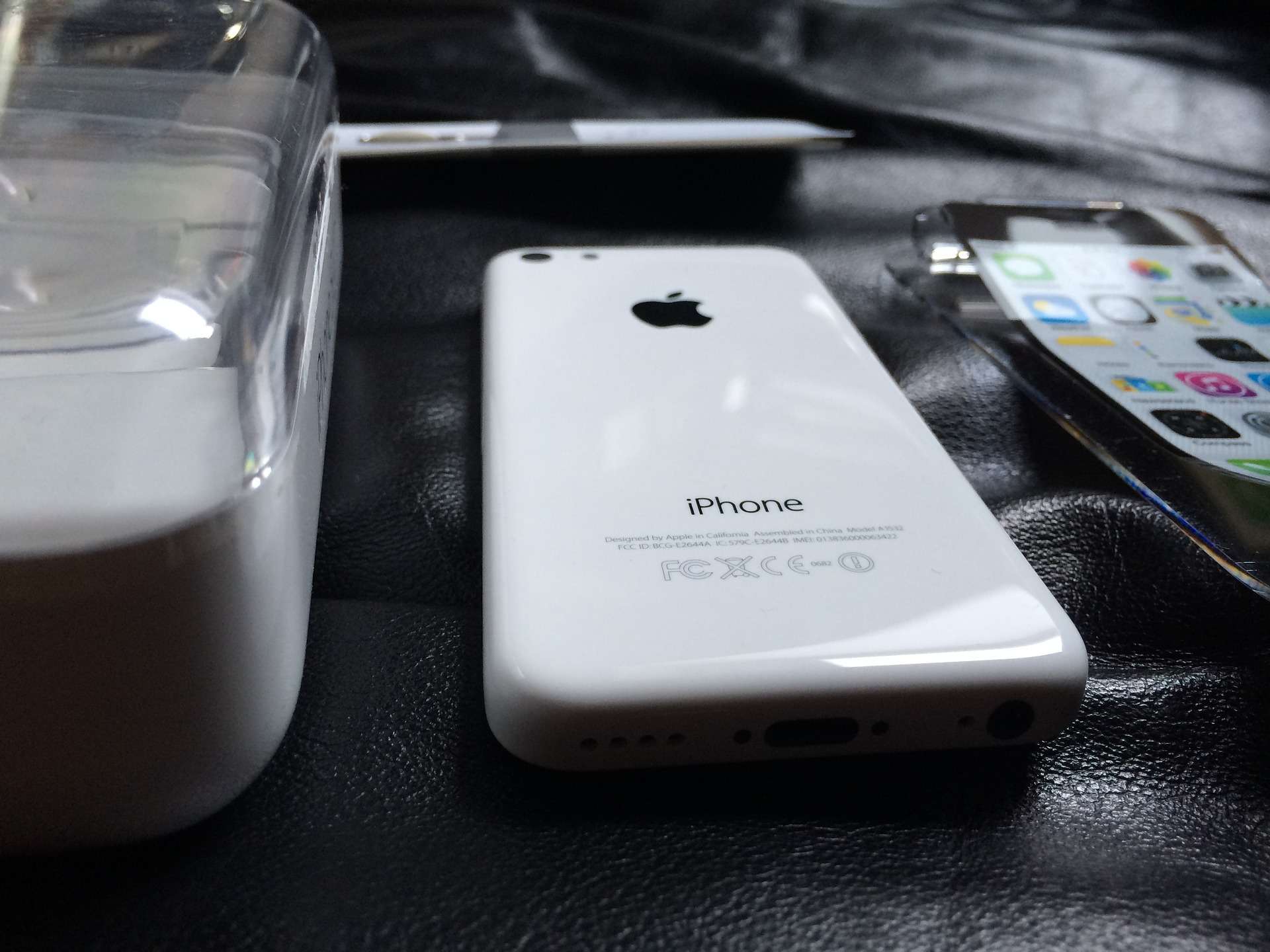 iPhone 5c by uveX encryption