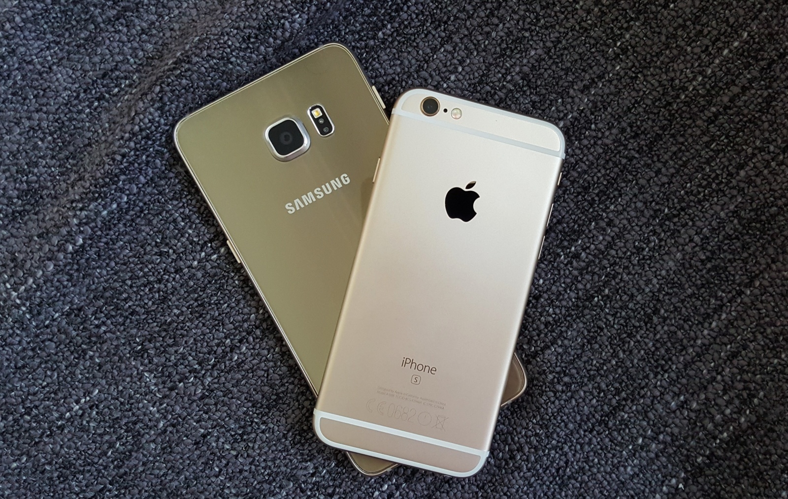 googlebot-ditches-iphone-disguise-to-become-an-android-image-cultofandroidcomwp-contentuploads201602Galaxy-S6-edge-iPhone-6s-jpg