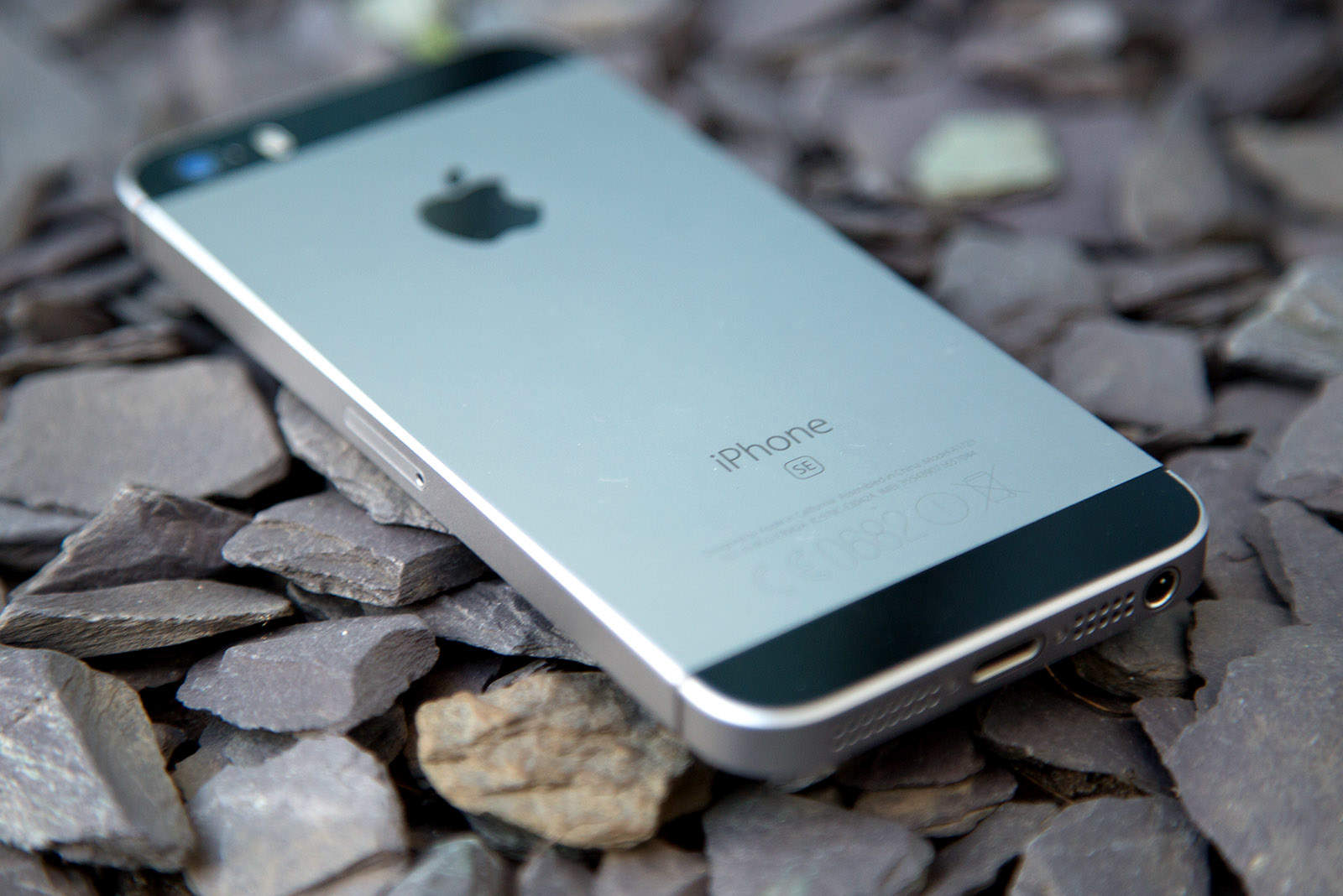 Loads of people love the iPhone SE's smaller form factor.