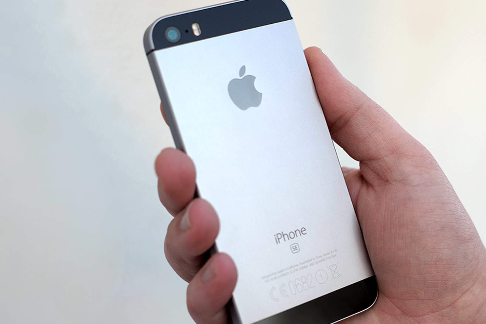 iPhone SE