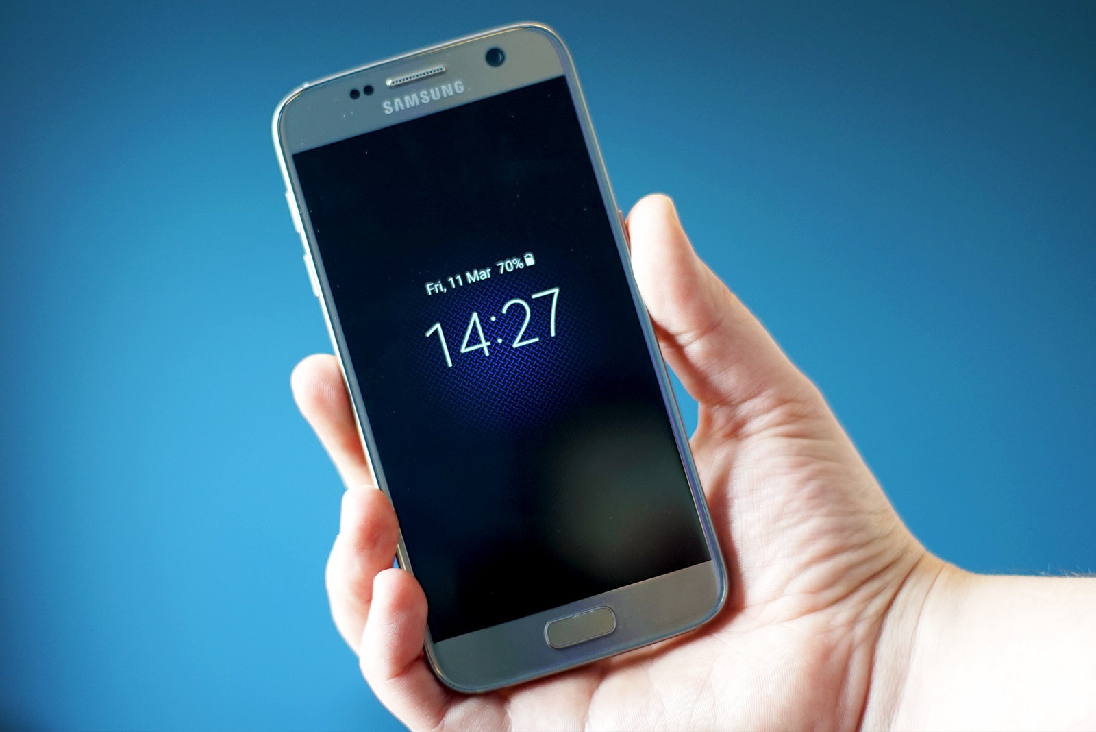 samsung-galaxy-s7-is-the-smartphone-to-beat-in-2016-review-image-cultofandroidcomwp-contentuploads201603Galaxy-S7-jpg