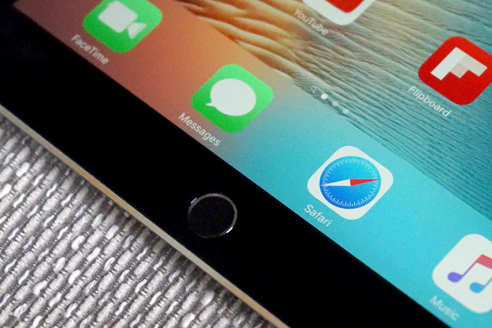 iPad Pro doesn't have the latest Touch ID, but it doesn't matter.