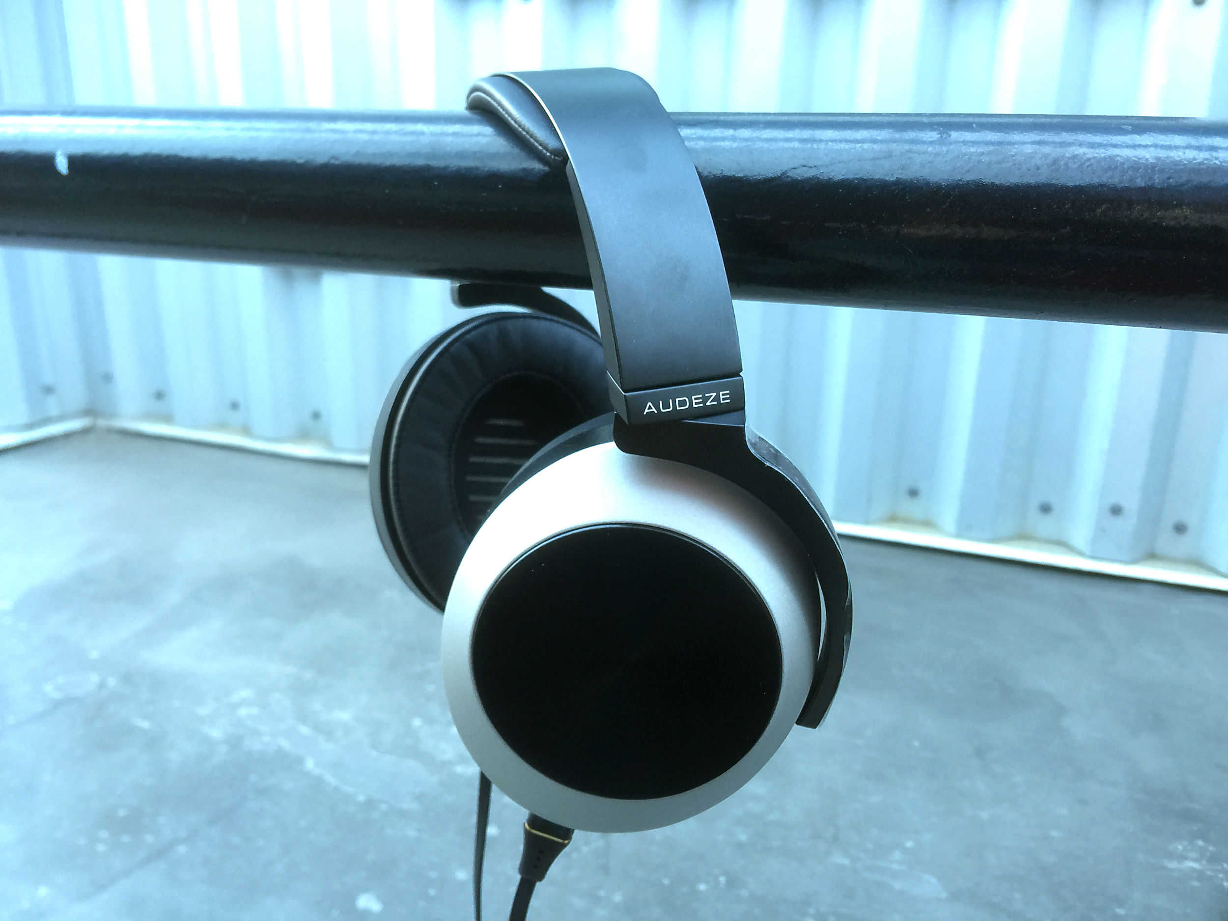 Audeze EL-8 headphones