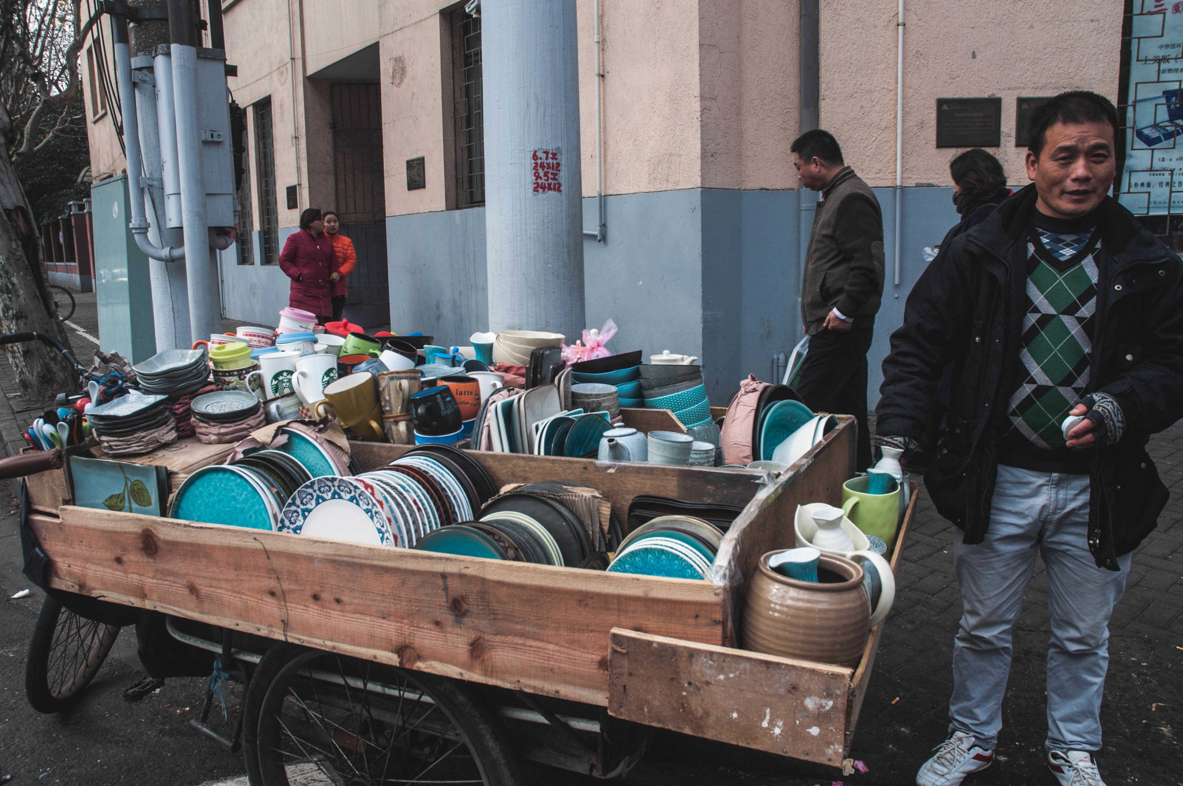 Everyone accepts Zhifubao, China's answer to Paypal, even street vendors.