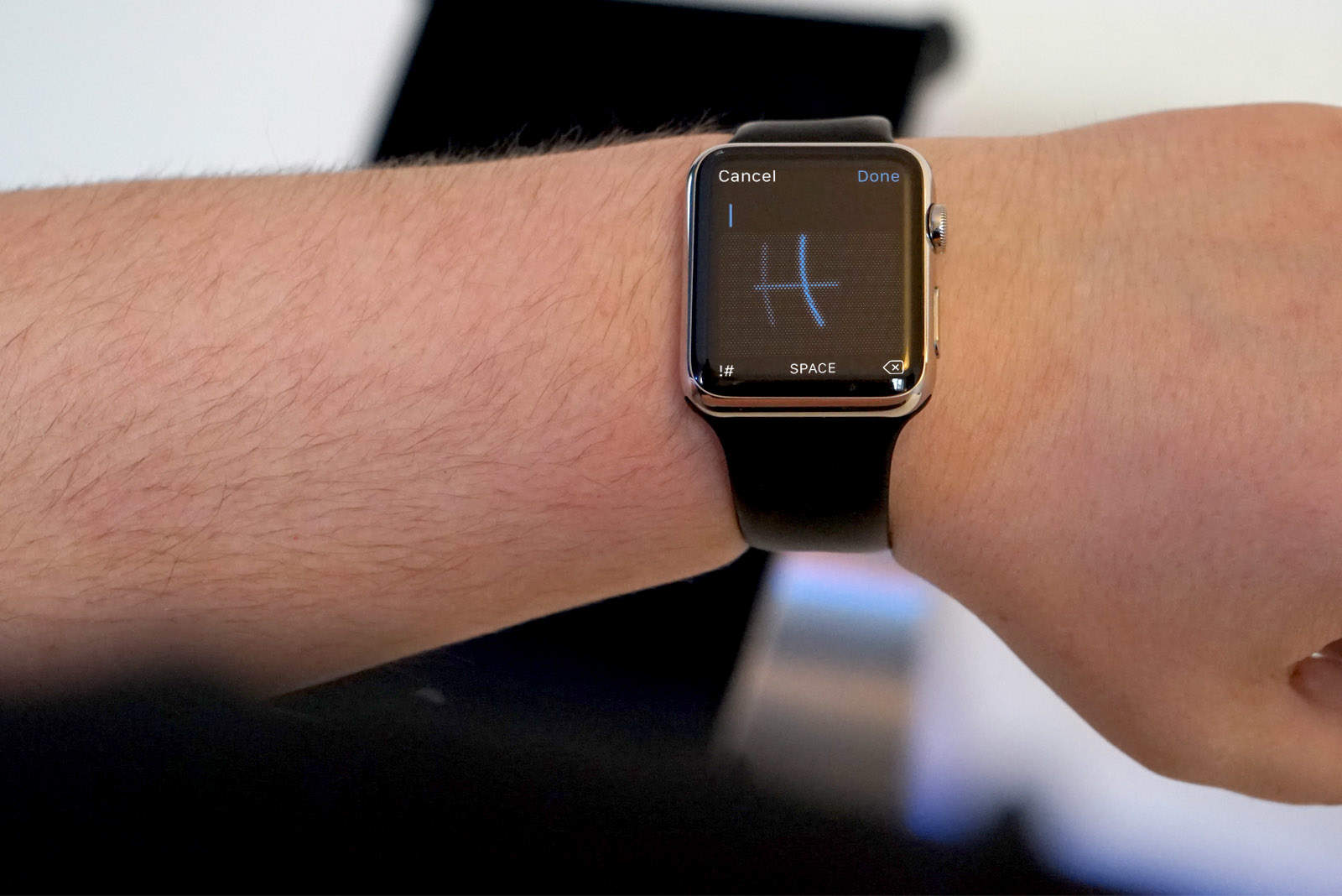 watchOS 3 lets you scribble notes to friends.