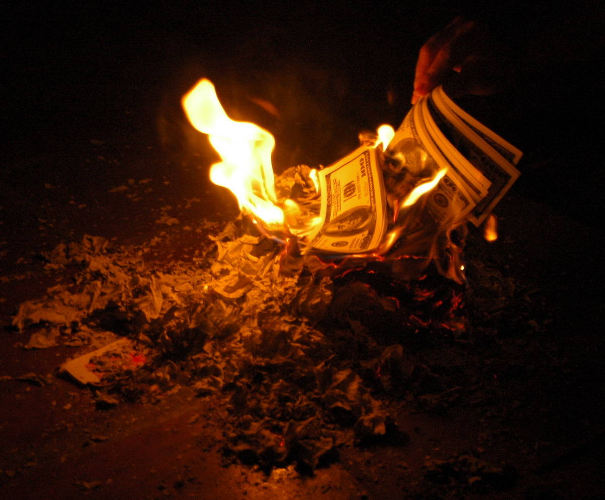 burning-money
