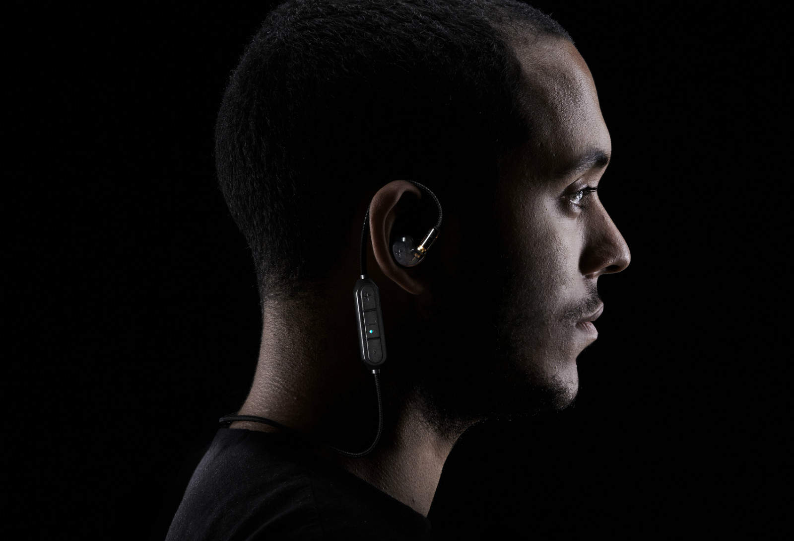 AirMode Bluetooth headphone adapter