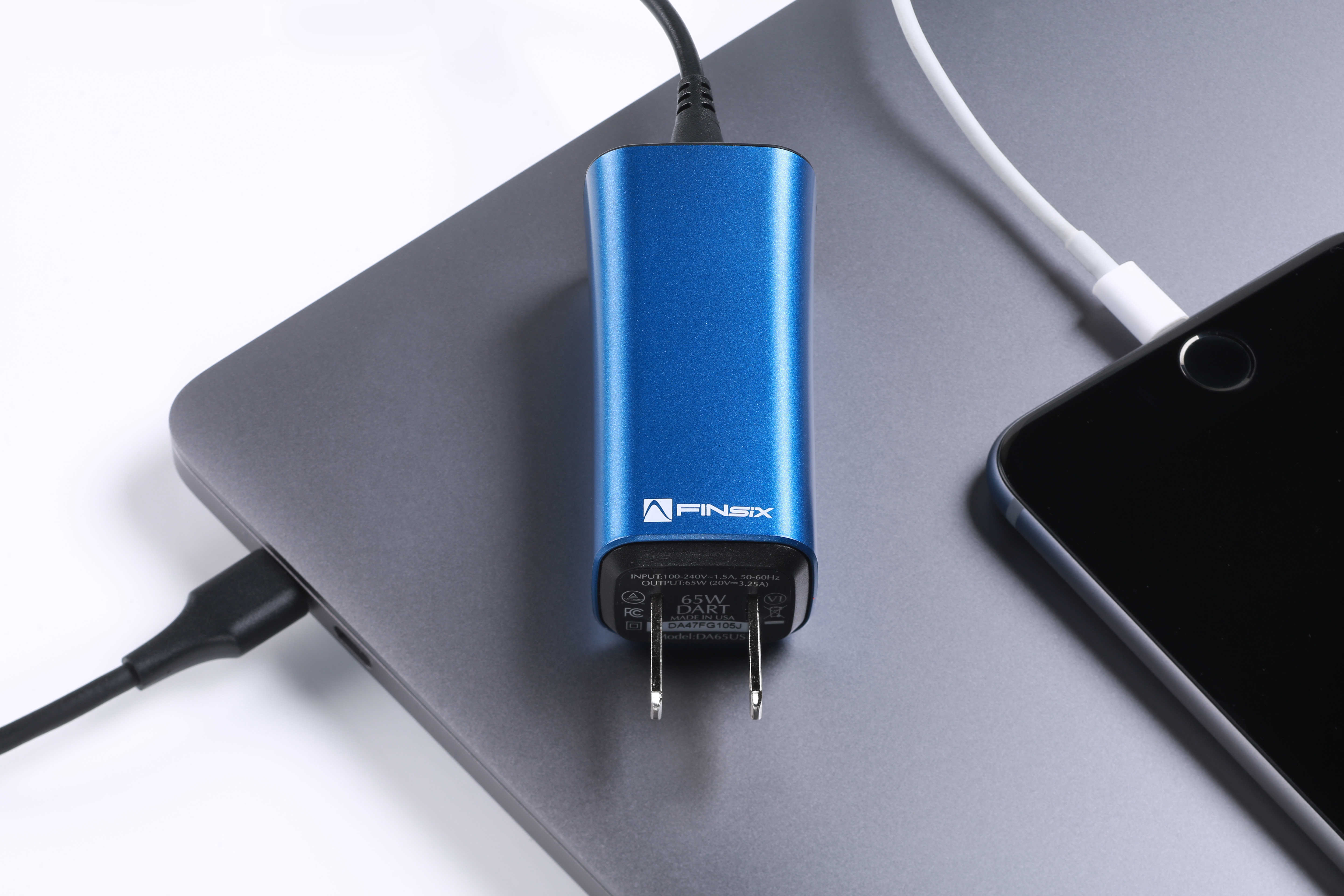 FINsix DART-C USB-C laptop charger