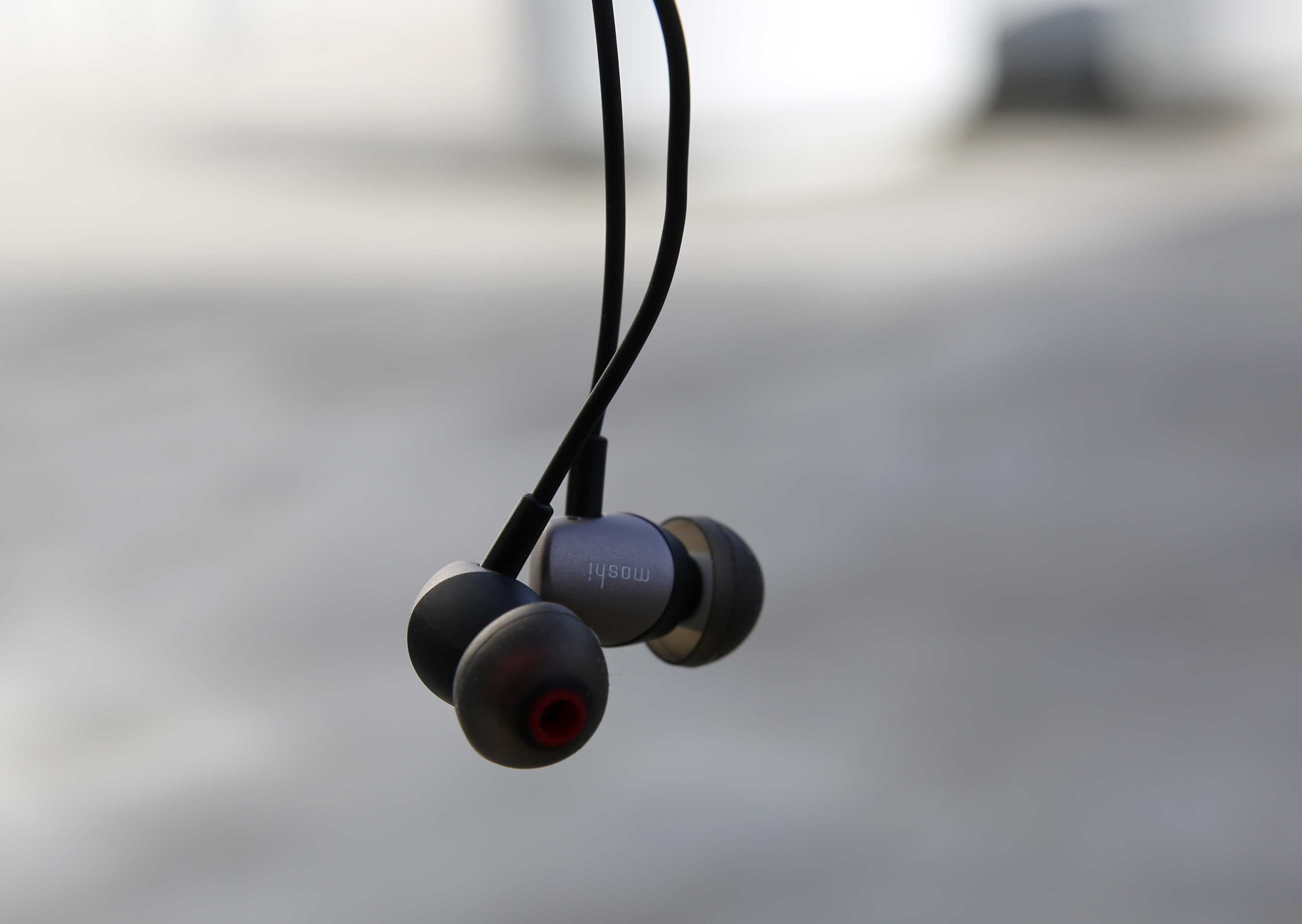 Moshi's Mythro Air Bluetooth earphones