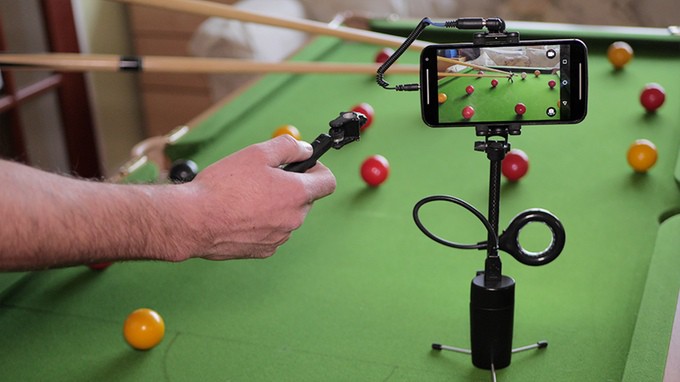 The miniRIG turns your iPhone into a portable pro studio.