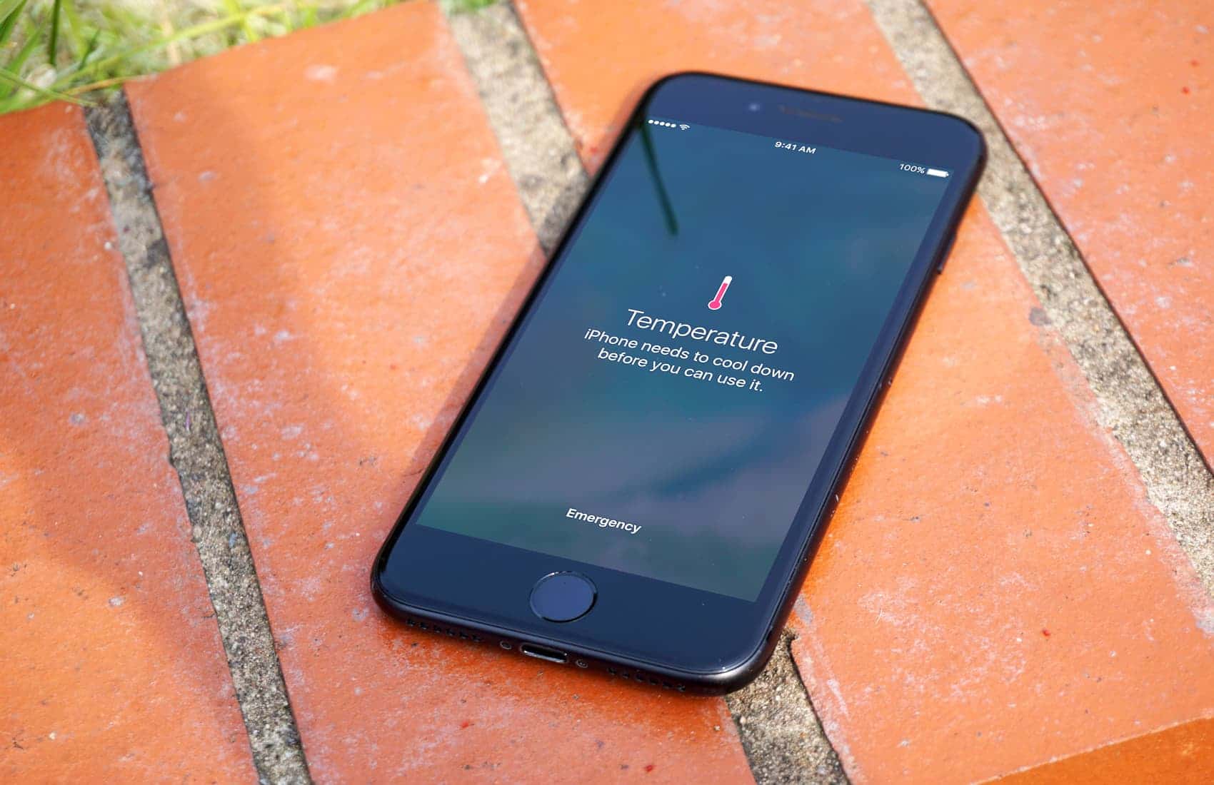 iPhone hot temperature warning