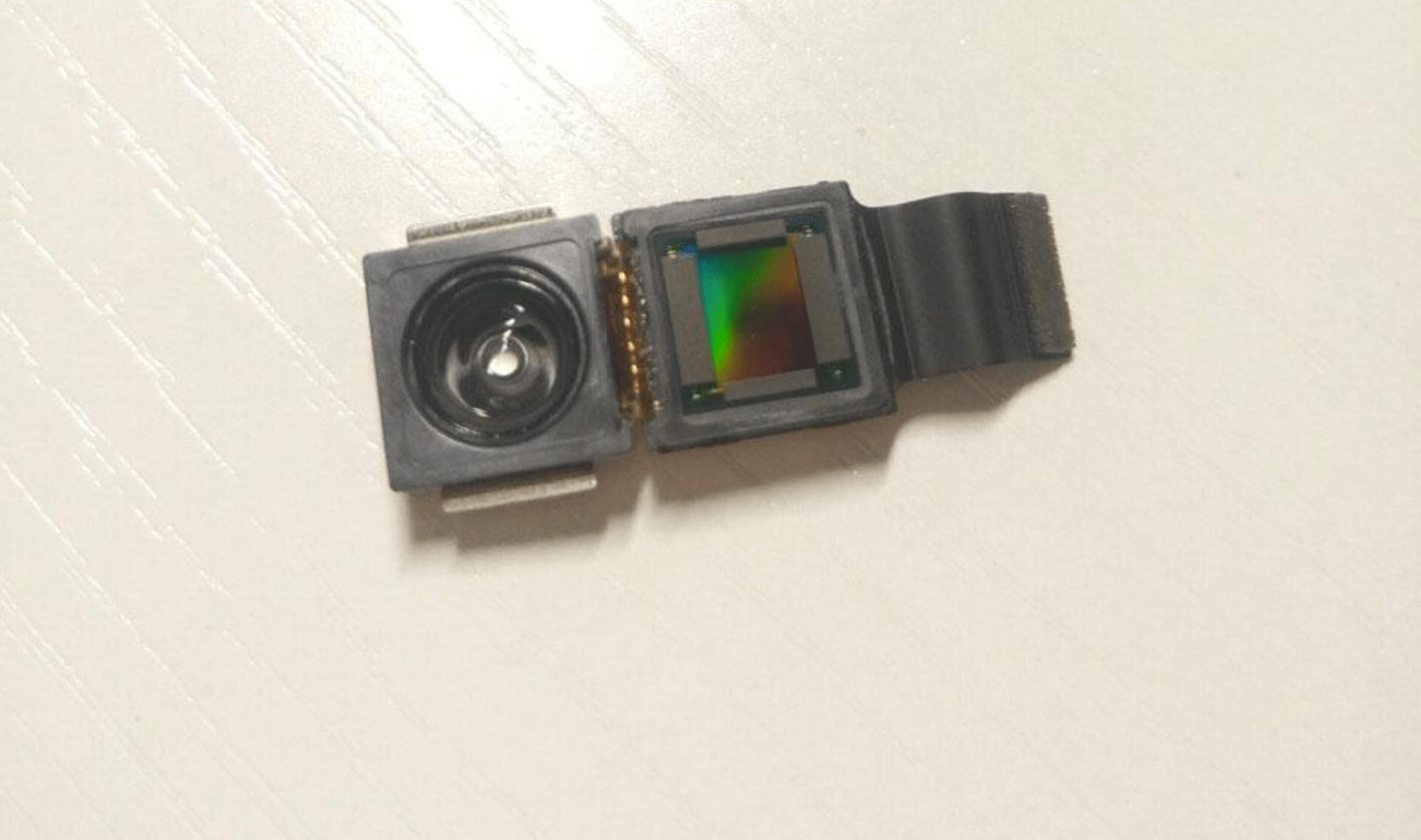 iPhone 8 facial recognition sensor