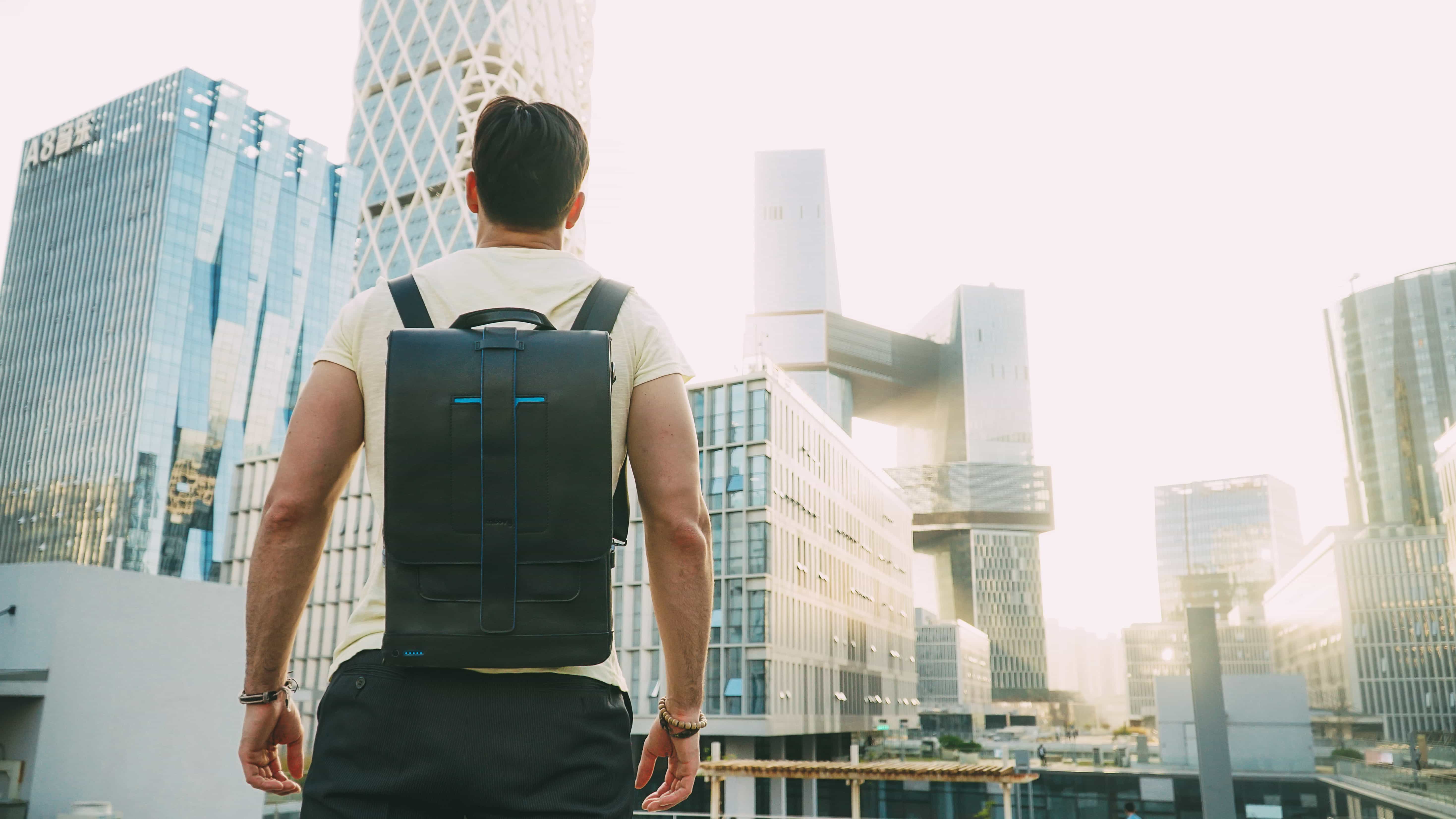 It's surprising how much technology gets crammed into the super-slim Moovy Bag.