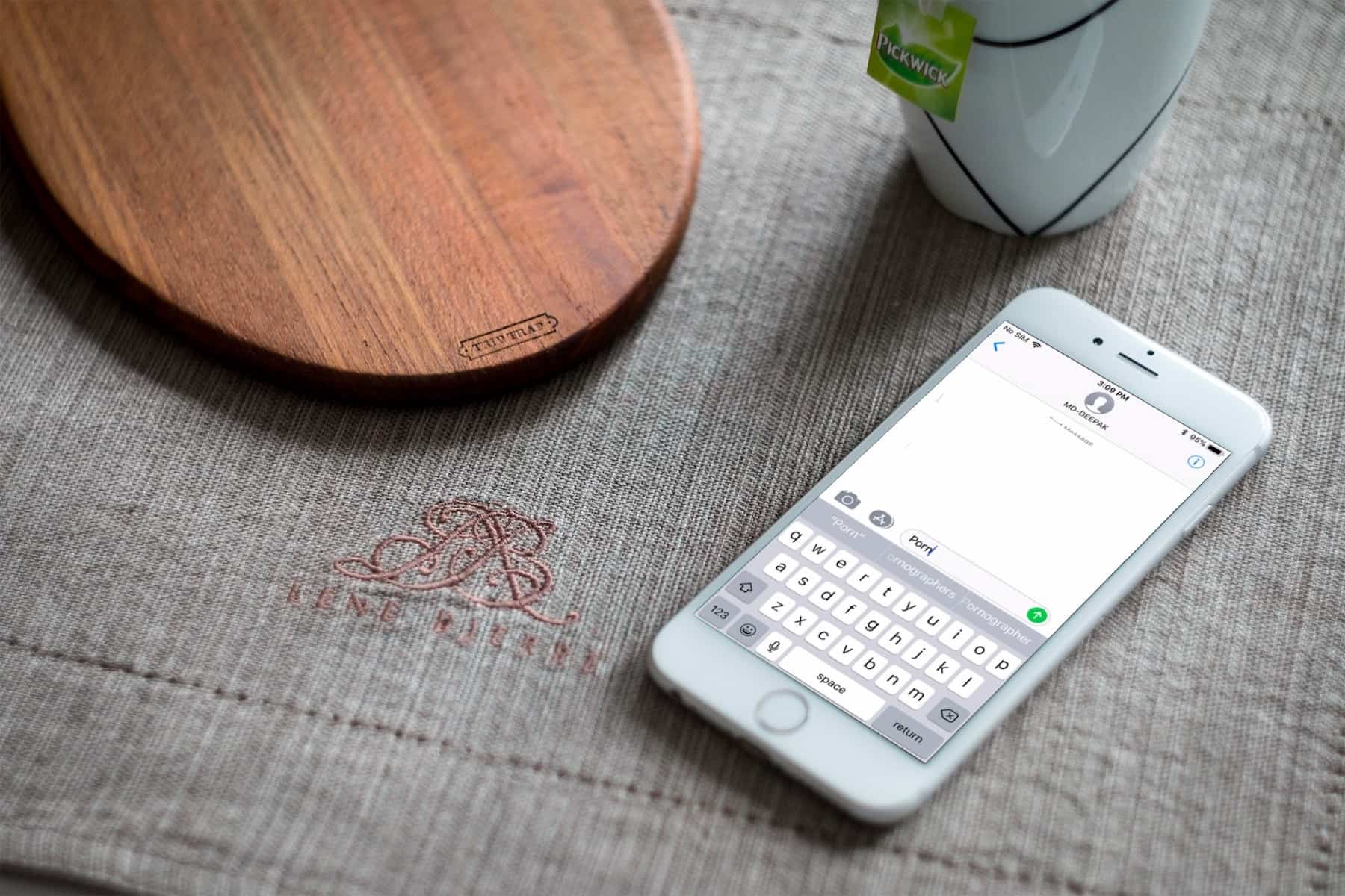 remove word suggestion iOS keyboard