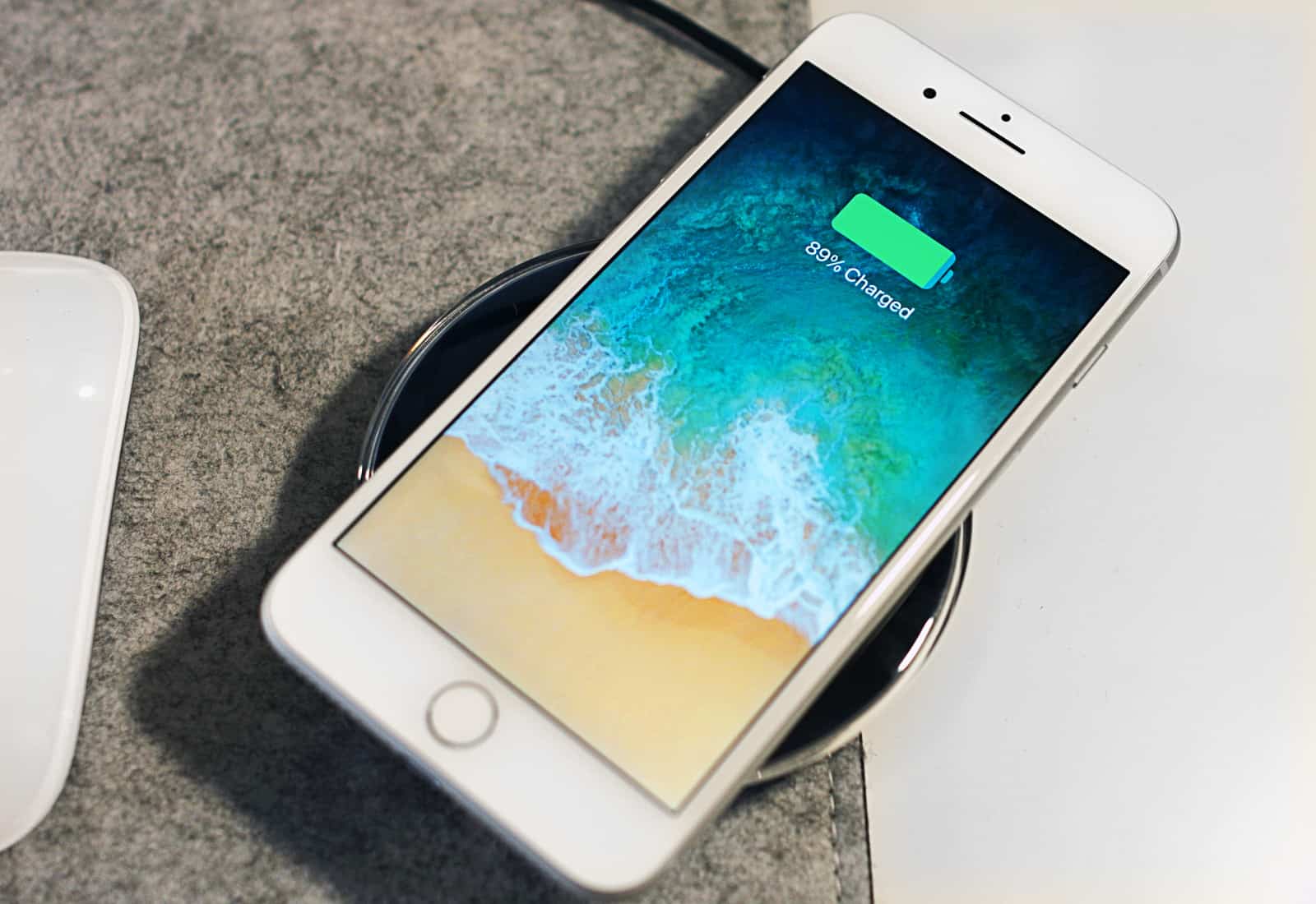iPhone 8 Wireless Charging