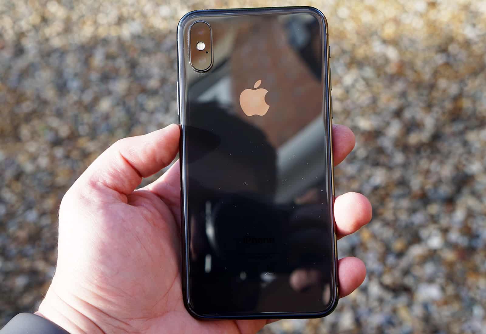 iPhone X