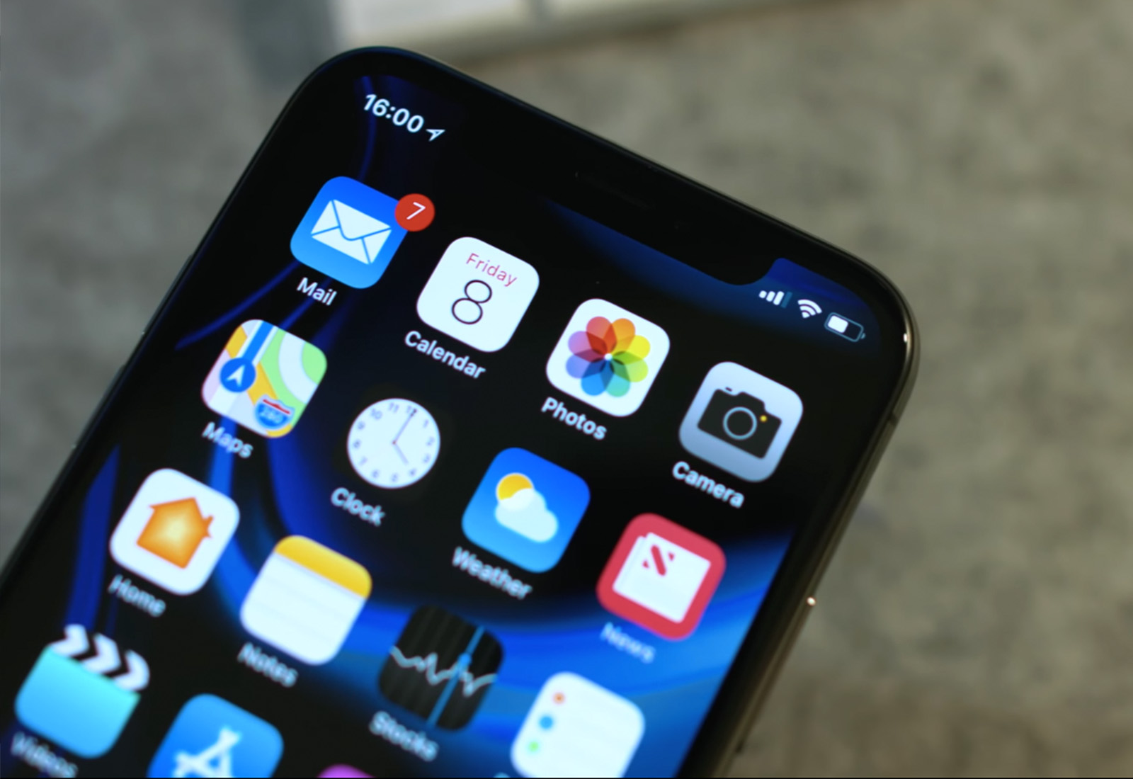 iPhone X Notch