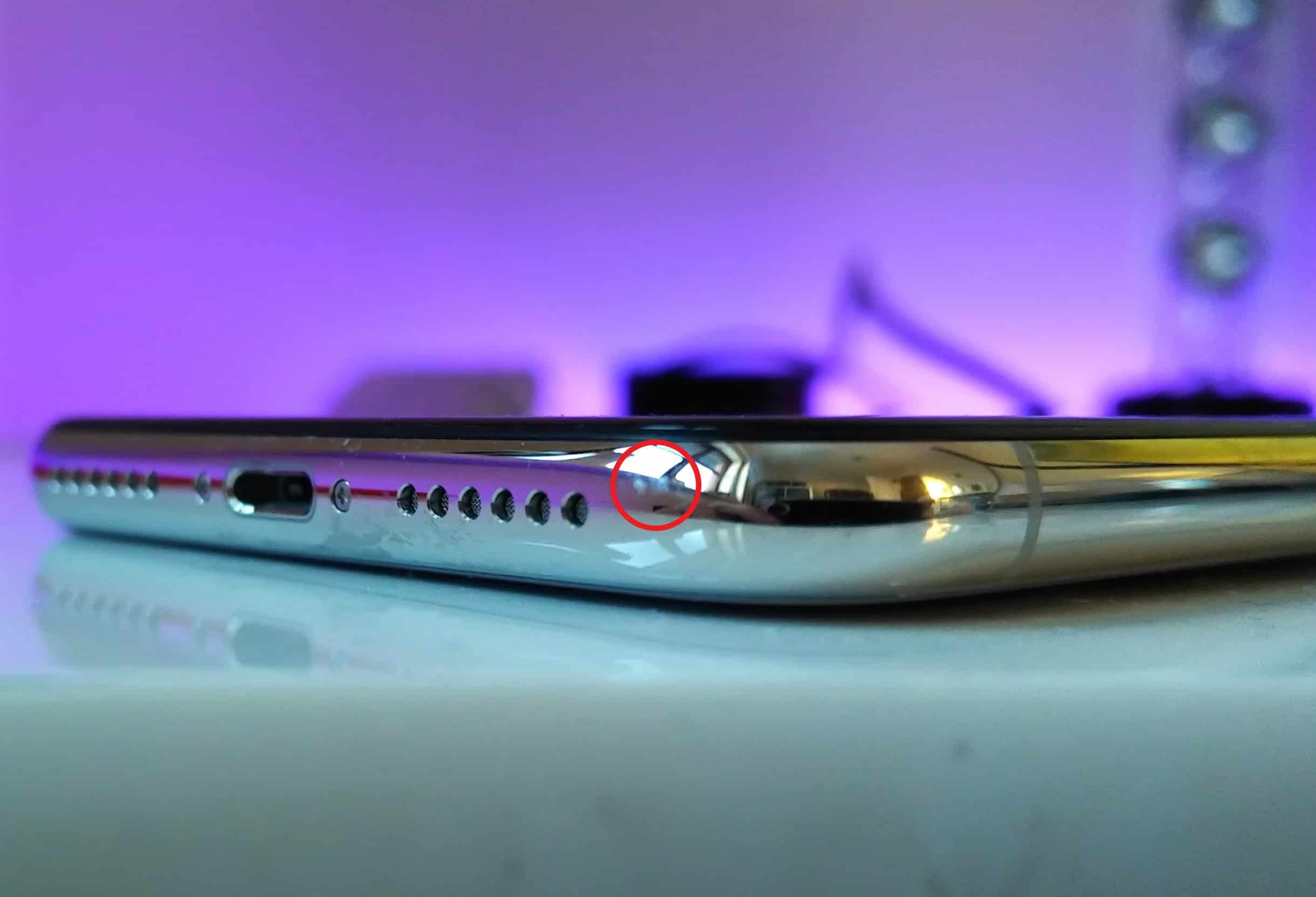 iPhone X scuffs