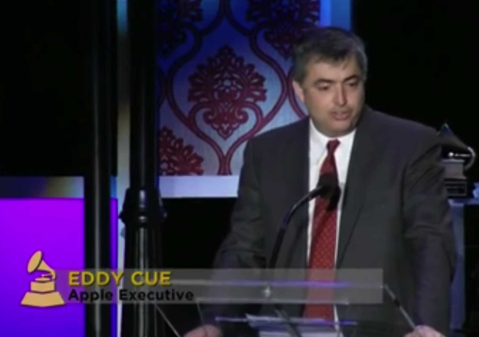 Photo of Eddy Cue accepting Steve Jobs' posthumous Grammy Award.