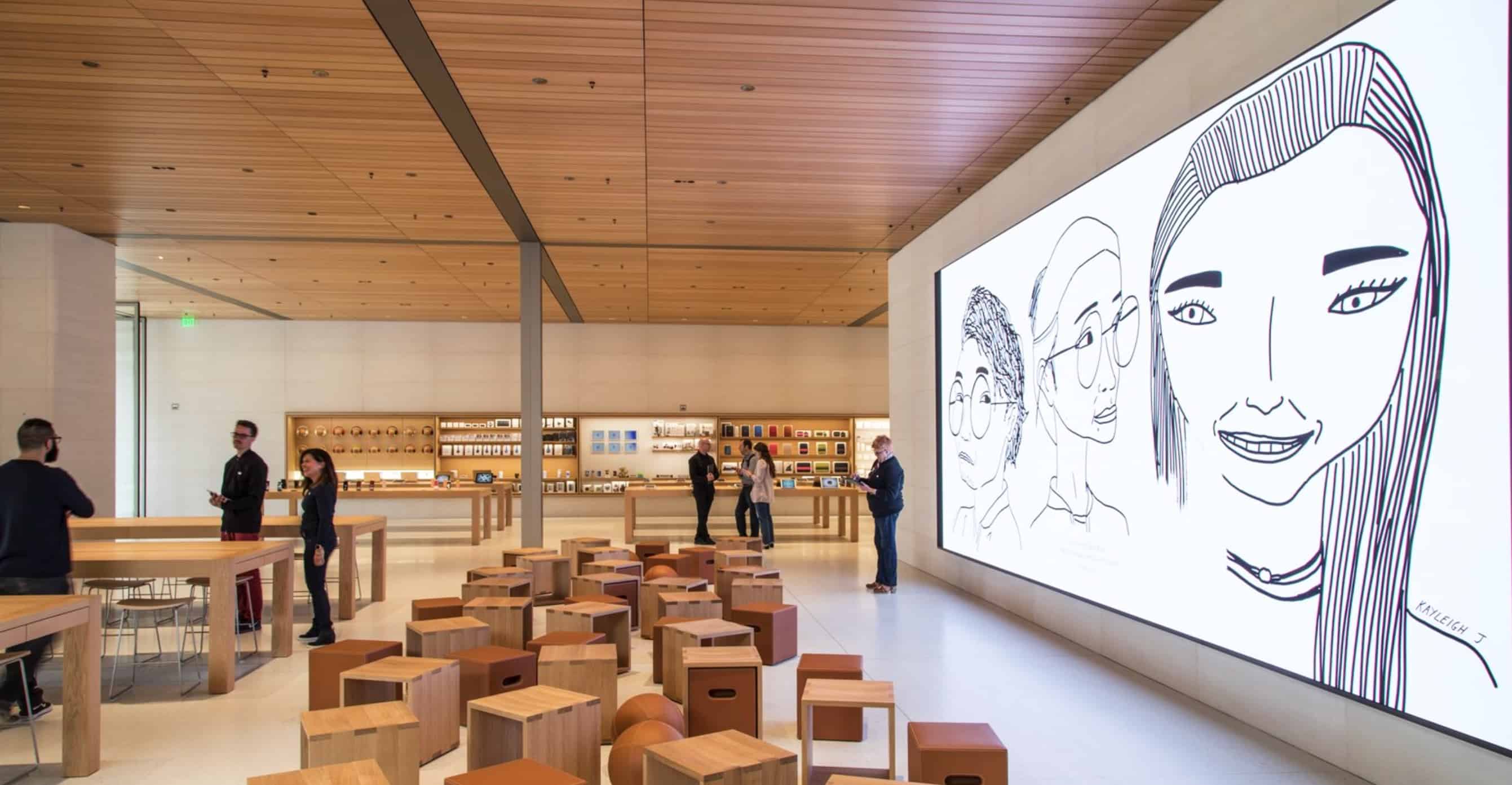 Seattle Apple Store has a giant screen