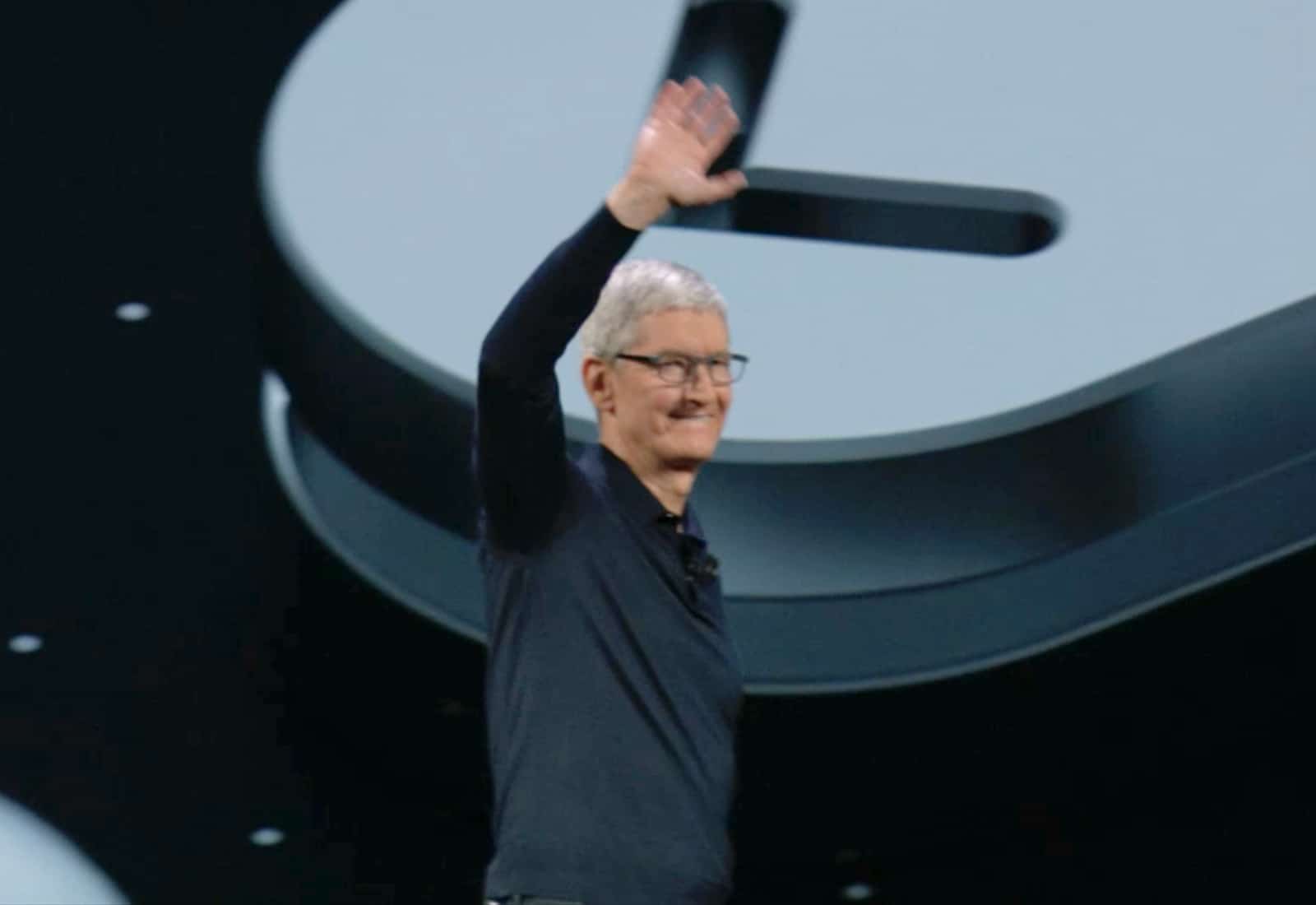 Tim Cook and Ivanka Trump