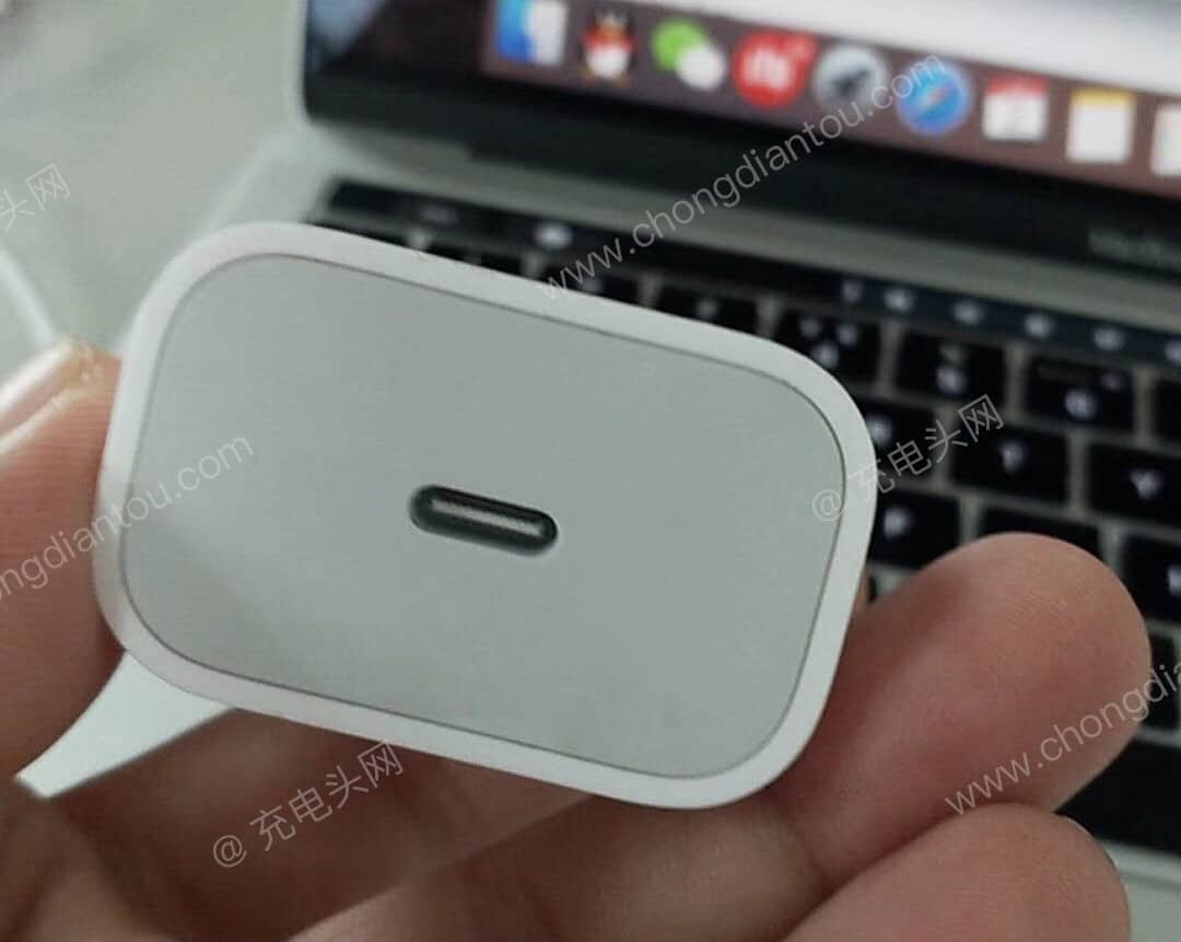 iPhone 18W fast charger