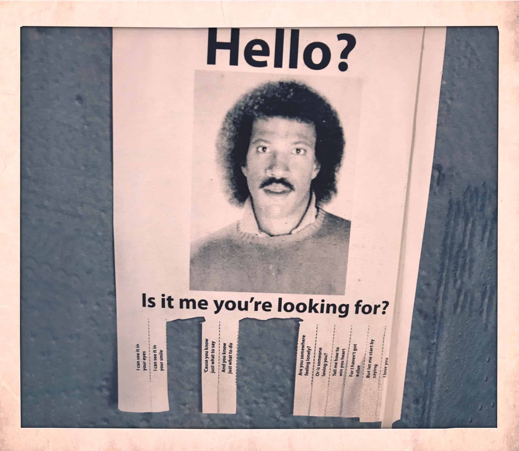 Itty Bitty could turn paper posters into web servers.