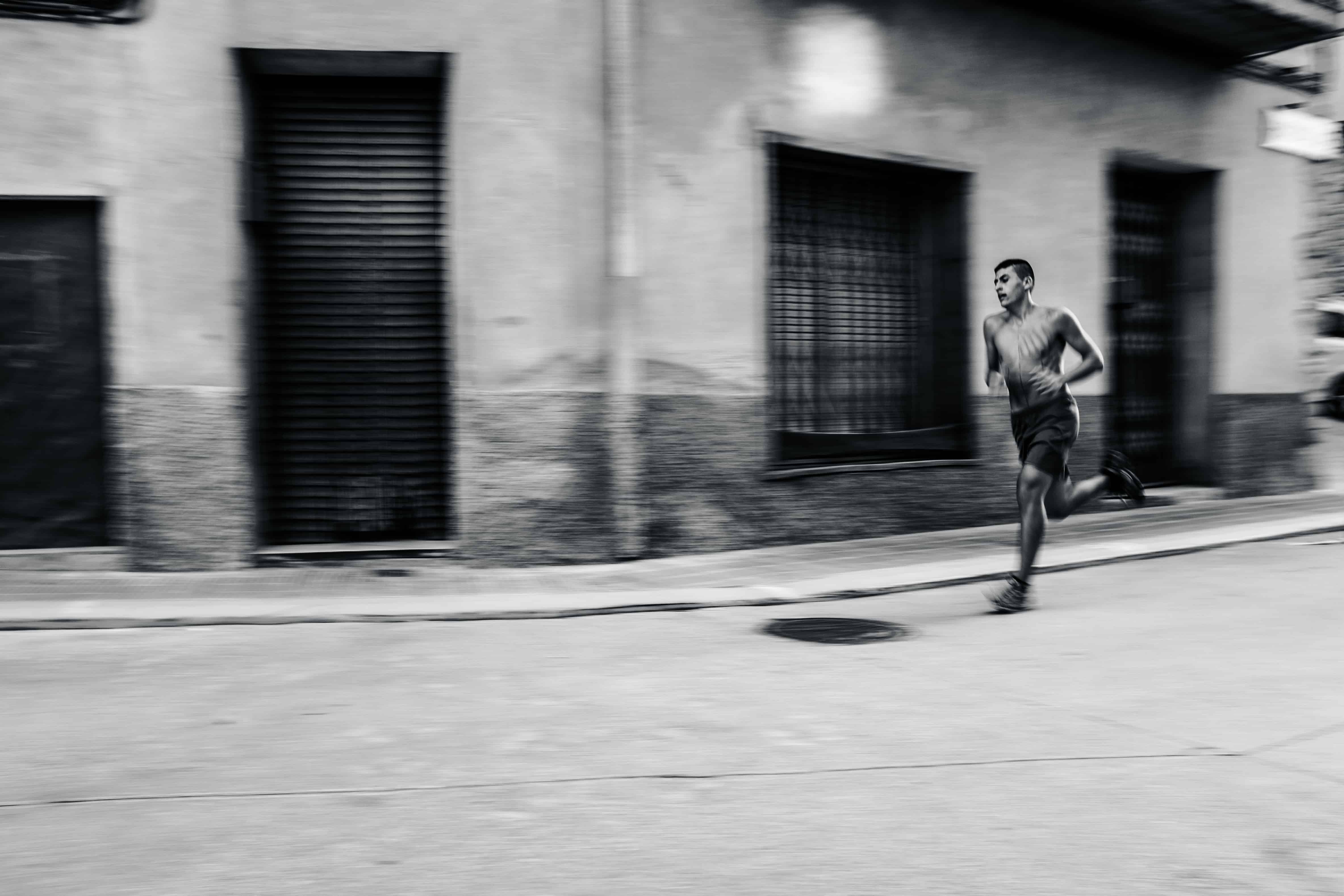 Get a reminder to log your run every day.