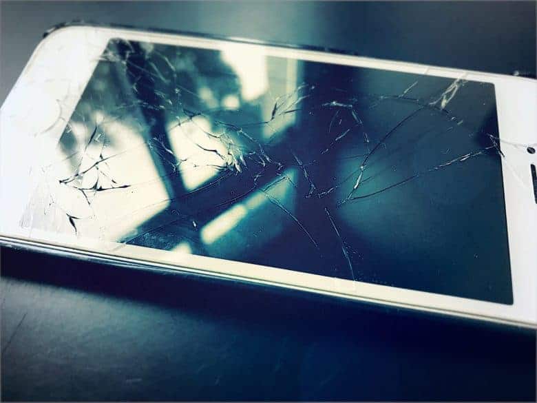 cracked iphone