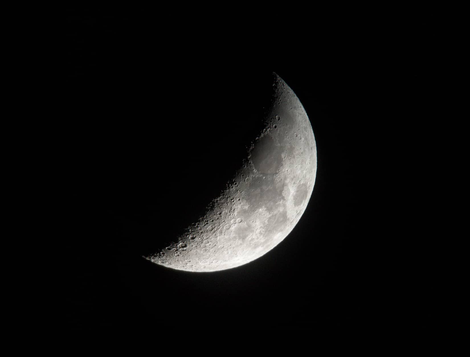 iPhone moon pictures