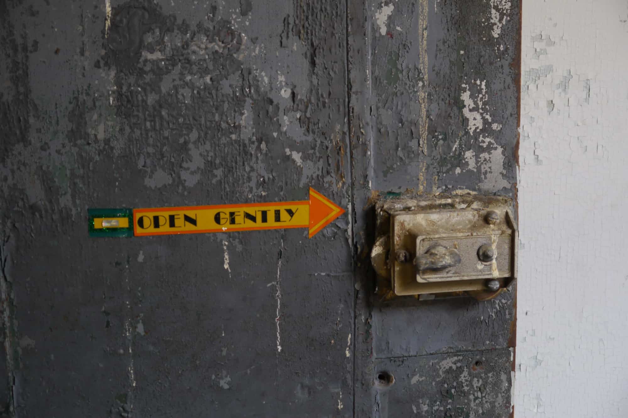 Here is yet another lazy photographic metaphor for computer security.