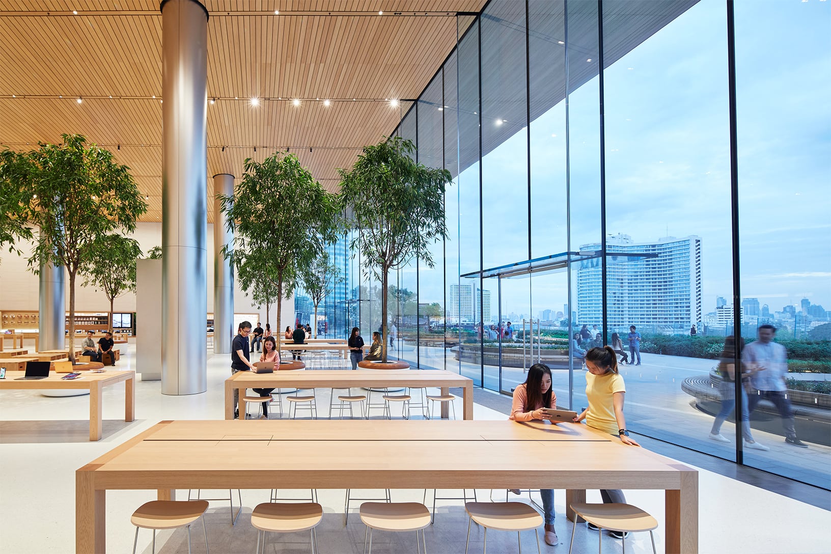 Bangkok apple store