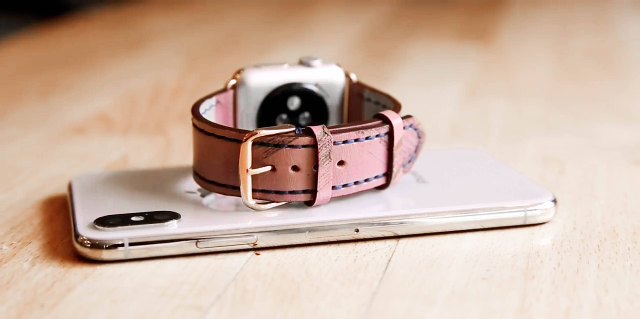 Partnered with the Apple Watch, Strapley is a product of elegant, rustic simplicity.