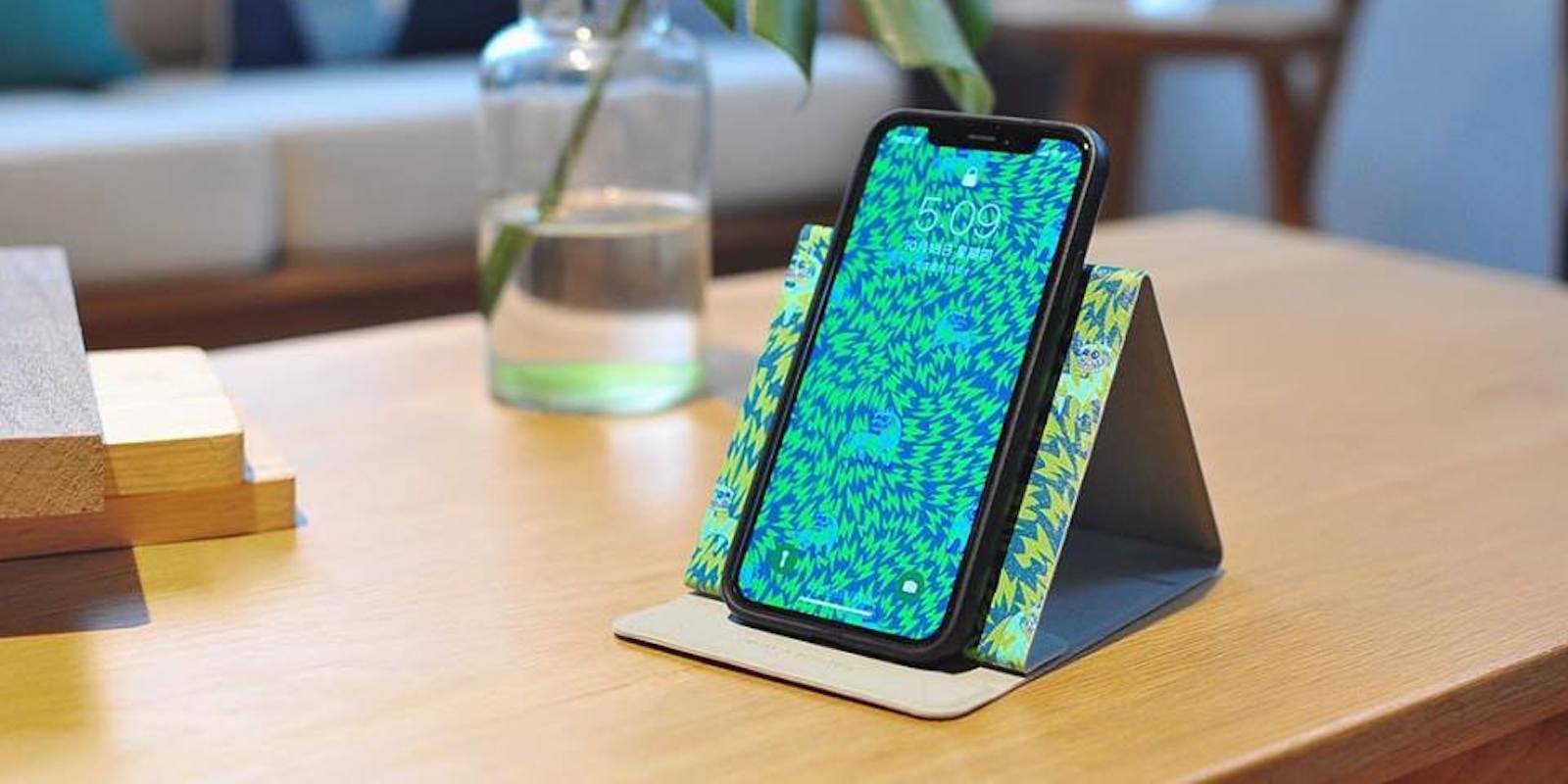 Pick the best wireless charger for your home, office, or car.