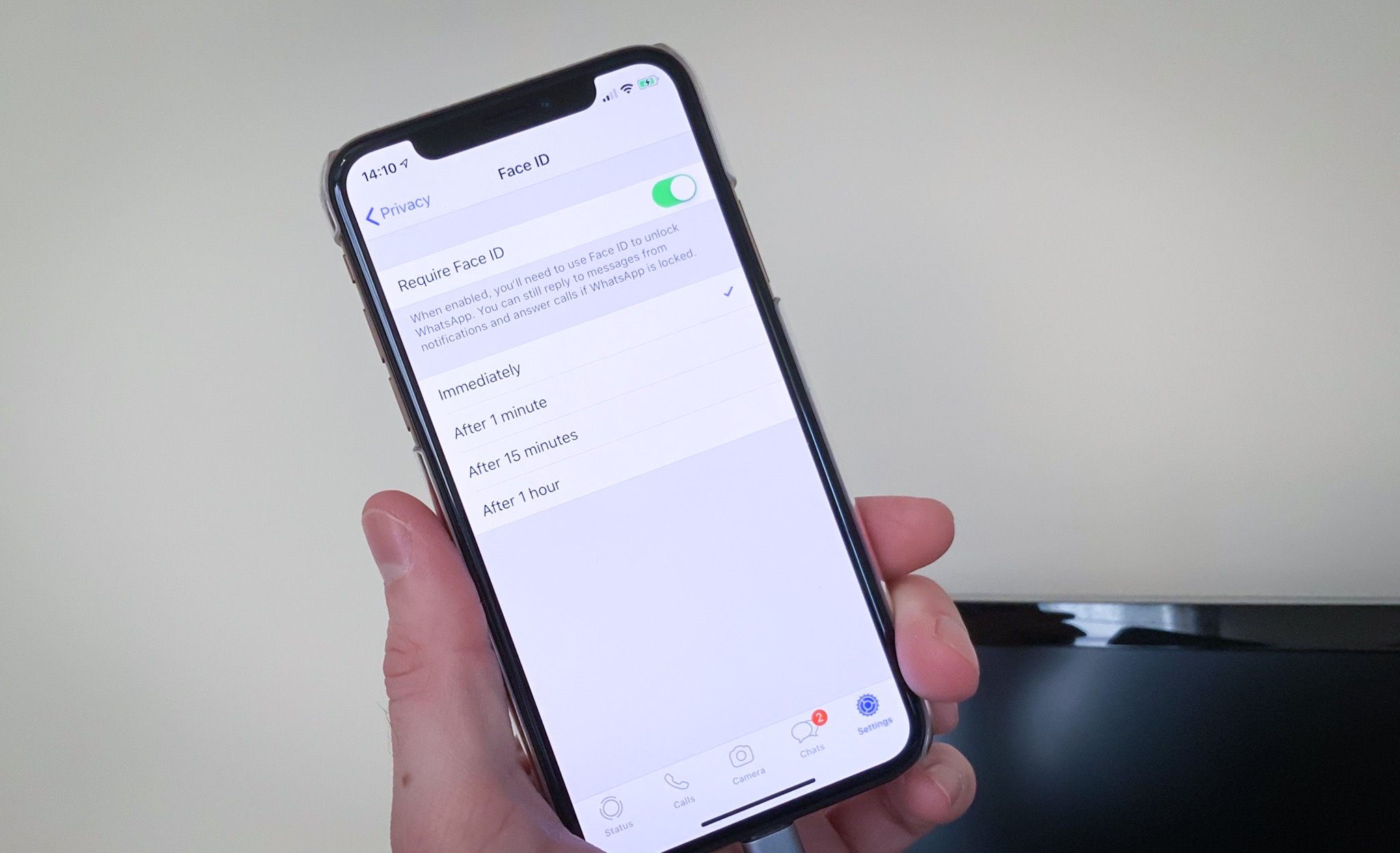 WhatsApp Face ID