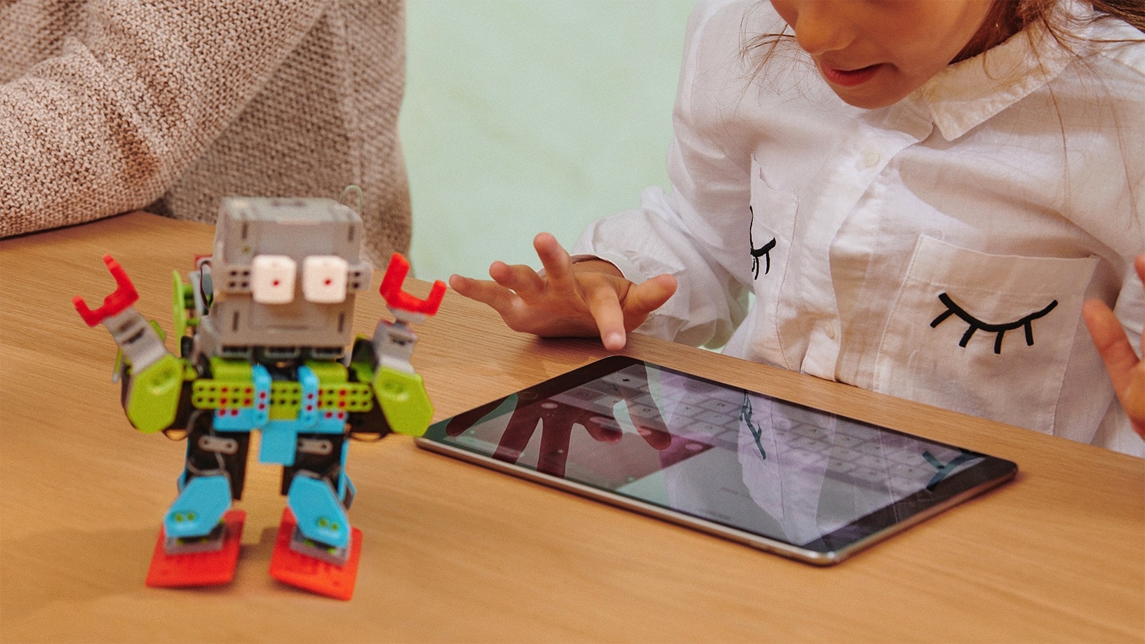 Apple female coders 1