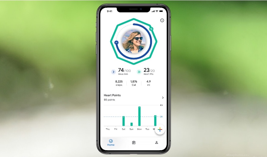 Google Fit has activity rings similar to an Apple Watch.