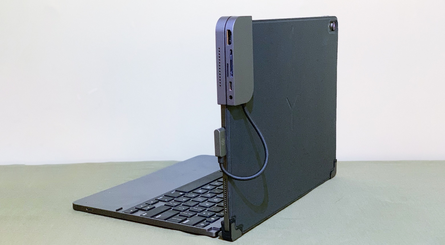 Kanex iAdapt 6-in-1 Multiport USB Type-C Docking Station review