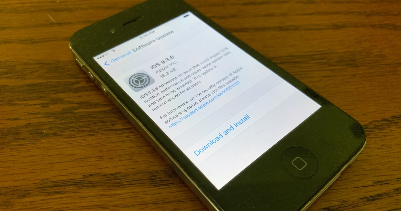 iPhone 4S with iOS 9.3.6
