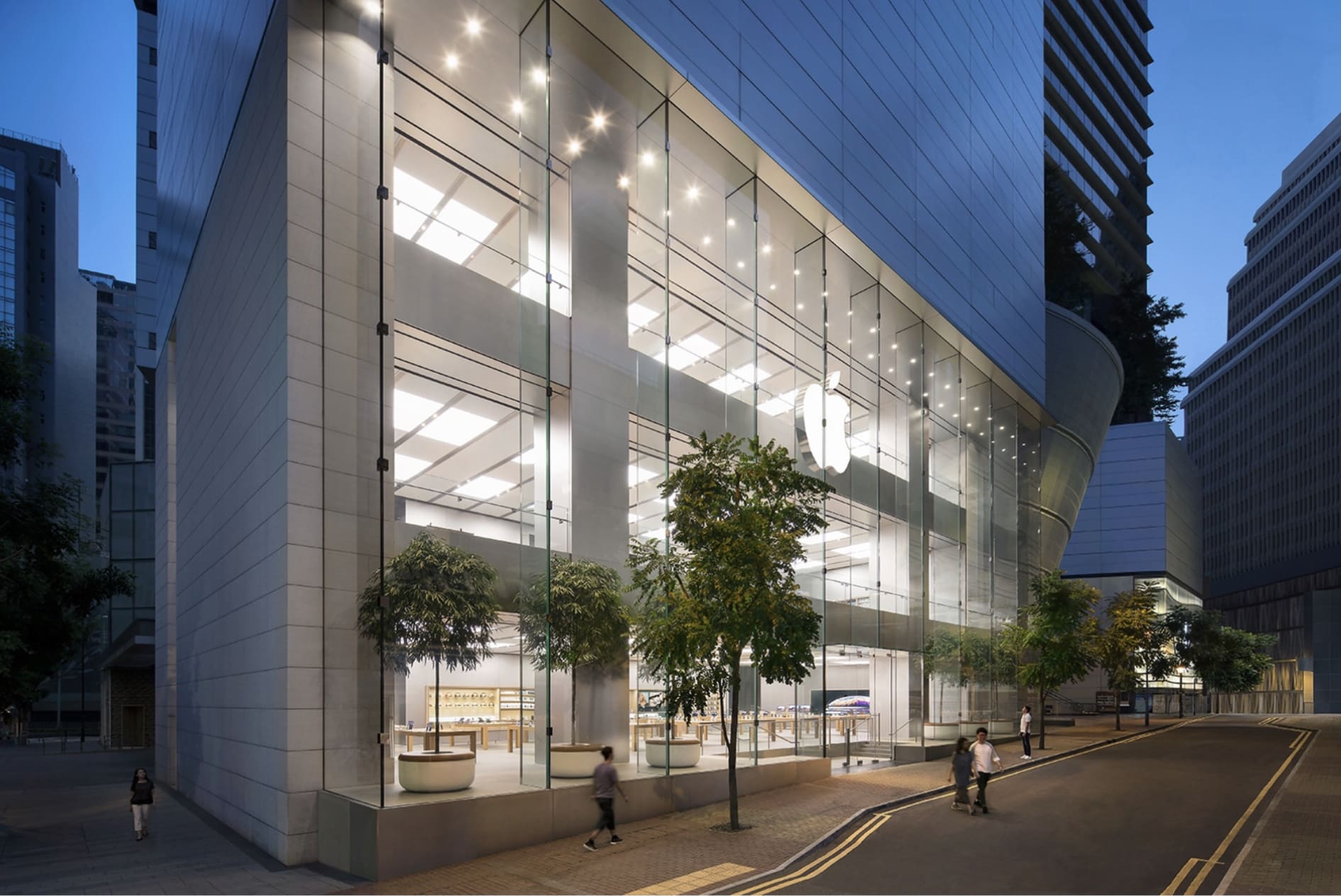 Apple-Causeway-Bay