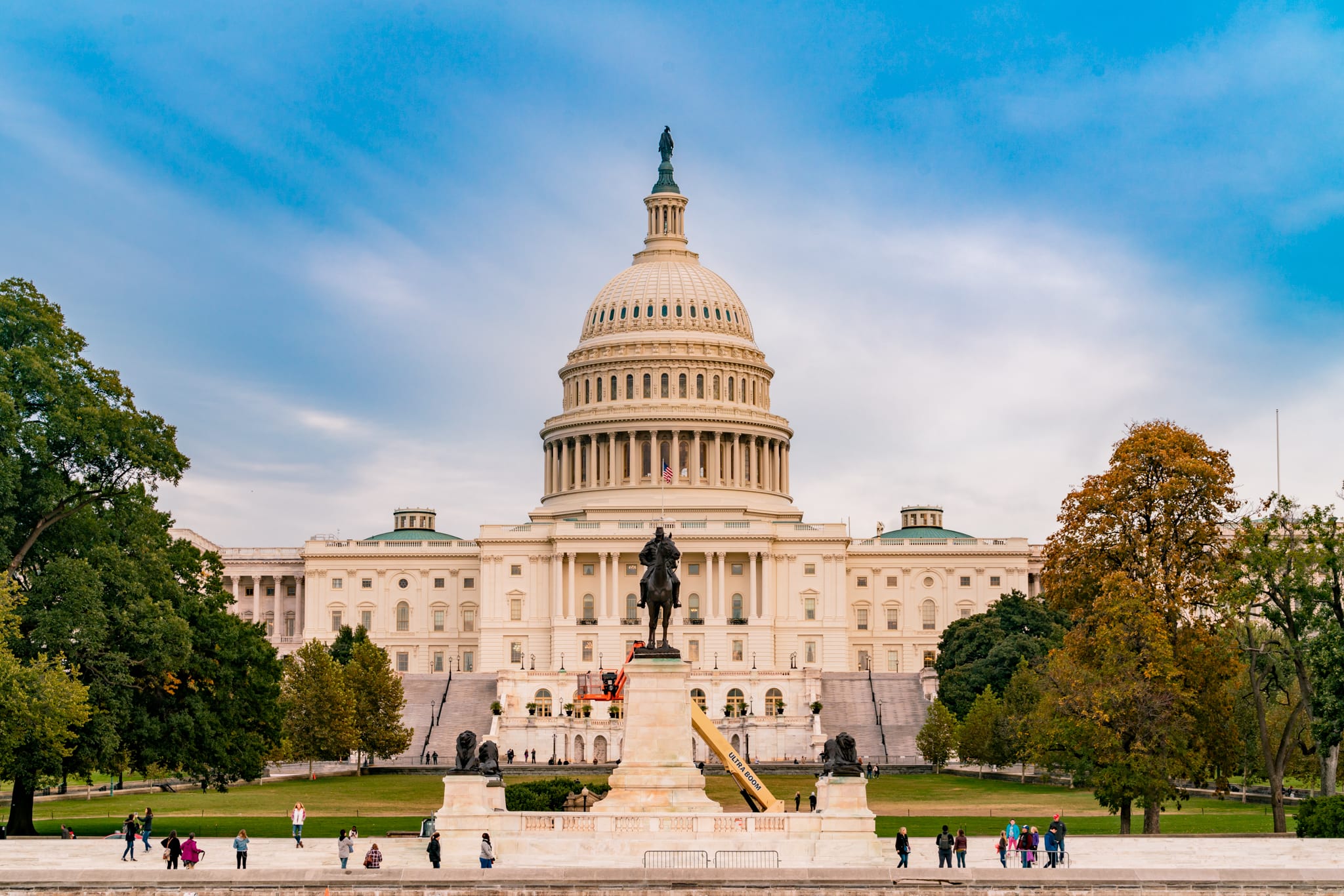 Apple is heading back to Washington, D.C.