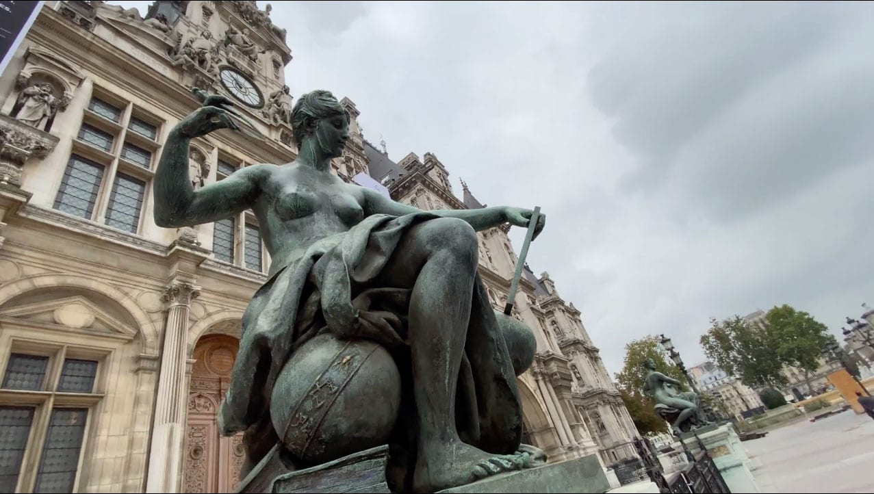 Rian Johnson video of Paris with iPhone 11 Pro