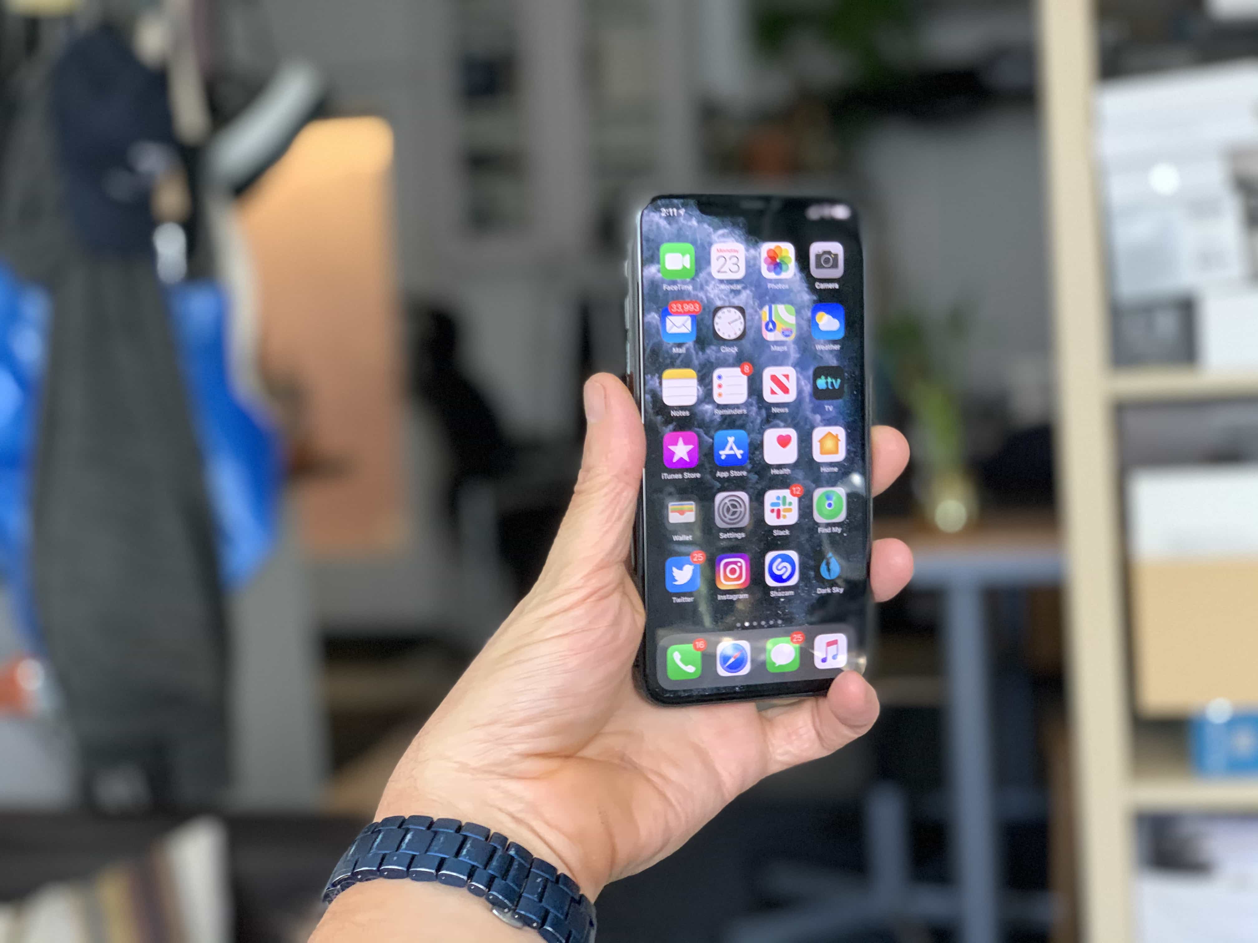 Apple supplier will start building crucial iPhone component in India