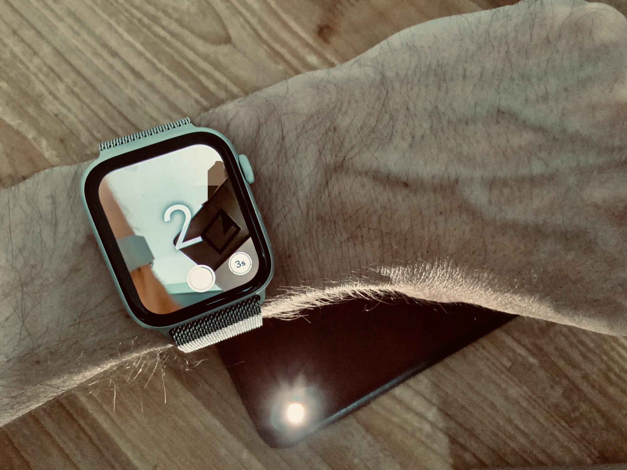 Apple Watch camera remote
